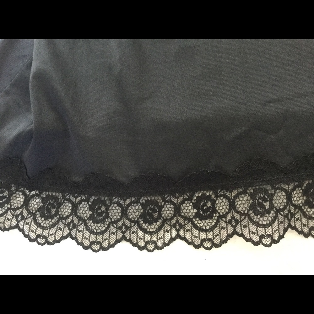 Silky Half Slip - Picture 2 of 2